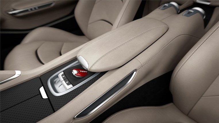 The Ferrari GTC4Lusso debuts at the Geneva Show: Class-leading performance, versatility in all driving conditions, sublime elegance A unique car, a whole new world
